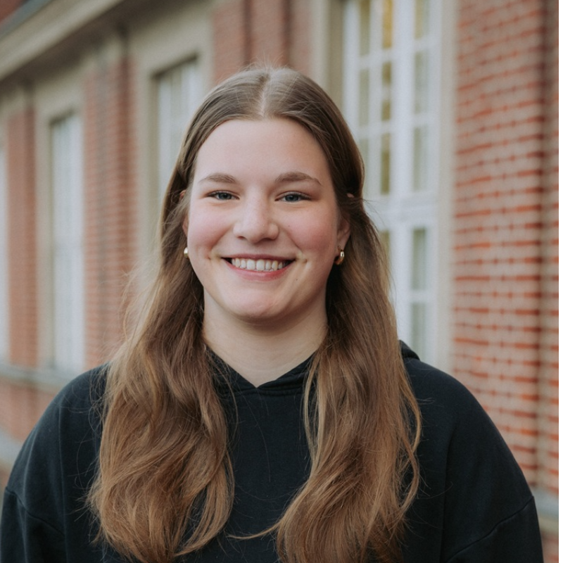  Greta Gamp